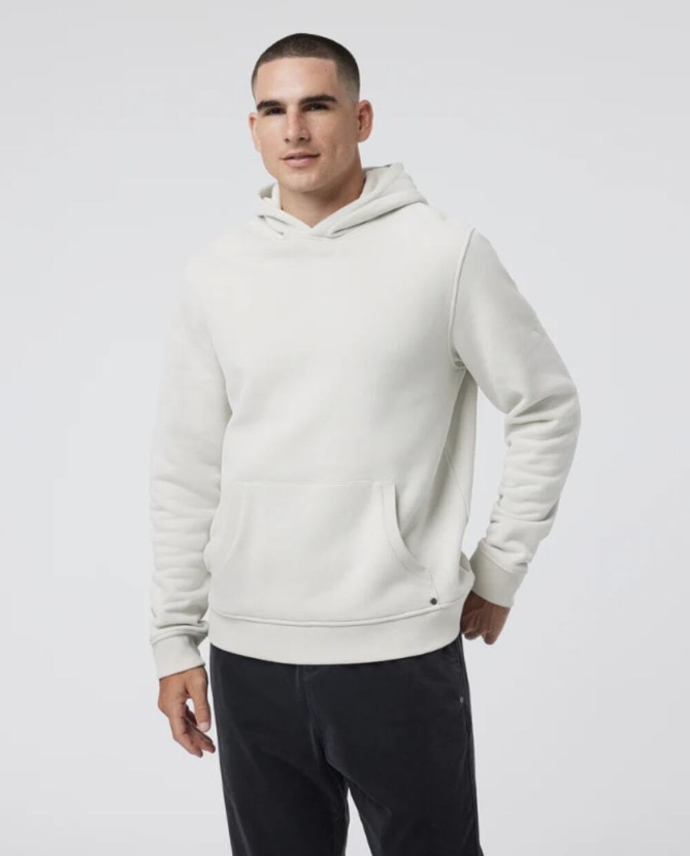 Vuori Hoodie Men Small Seaside Pullover Beige Minimalist Casual Athleisure Gym